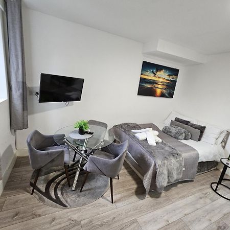 Stylish Studio Near Kensal Green Londra Dış mekan fotoğraf